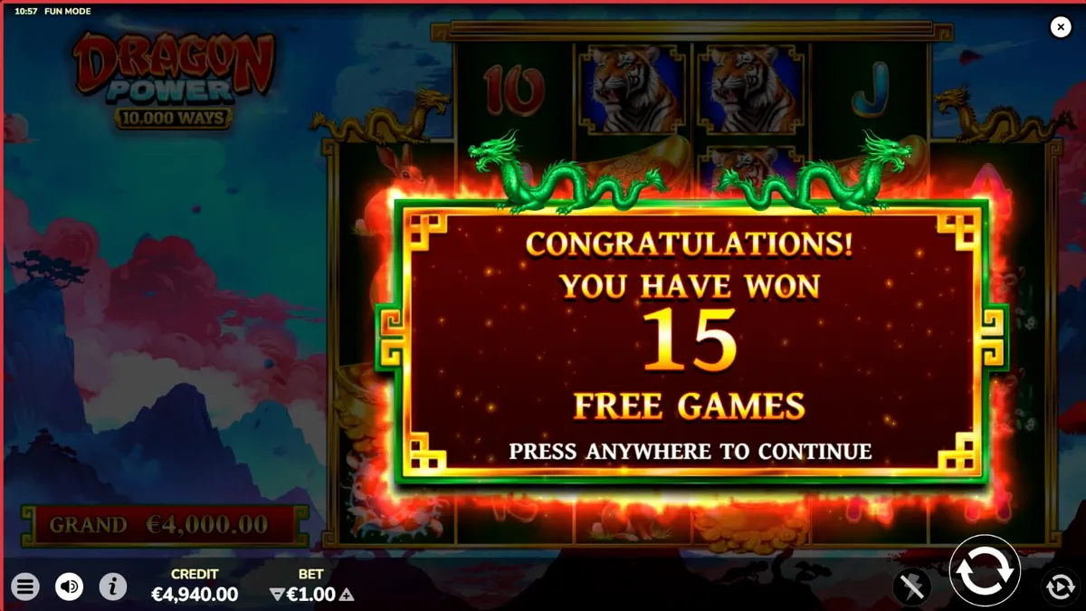 Tampilan visual slot Dragon Power 10,000 Ways dengan tema naga dan emas